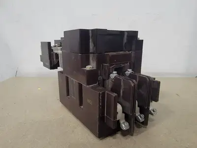 Used CUTLER-HAMMER A10EN0 Switchgears British Columbia CA | Lenmark #409293