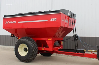 New | in-Stock 2025 E-Z TRAIL 550 Grain Carts Pennsylvania US | Zimmerman Farm Service #1409924