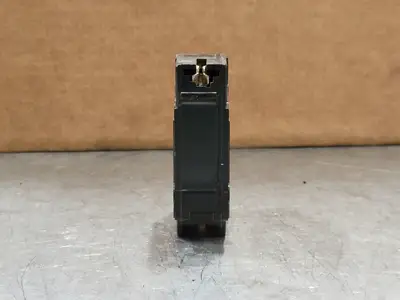 Used GENERAL ELECTRIC TQL120 Switchgears British Columbia CA | Lenmark #243308