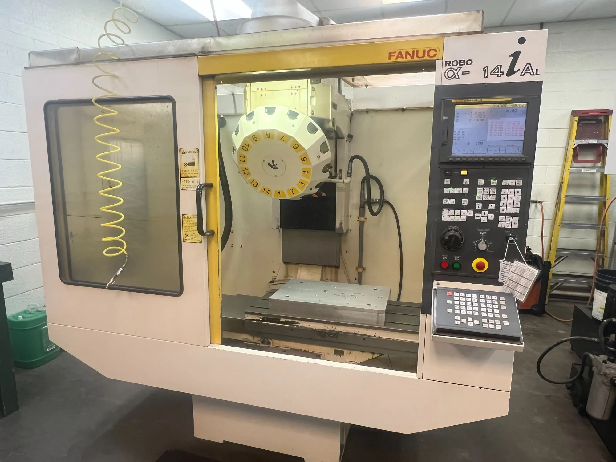 Used 1999 FANUC ROBODRILL A-T14IA Drilling & Tapping Centers Arizona US | Midstate Machinery #1327997