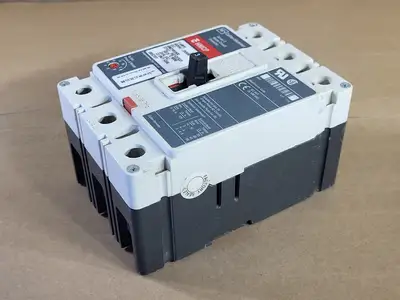 Used CUTLER-HAMMER HMCP003A0C Switchgears British Columbia CA | Lenmark #239117