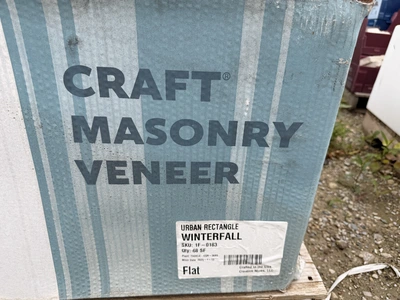USED CREATIVE MINES VENEER APPROXIMATELY 68SQ FT