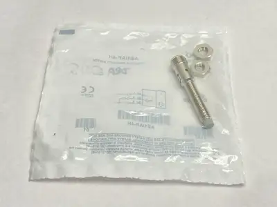 New | in-Stock Micro Detectors Inductive Proximity Sensor Switch 10-30VDC Proximity Sensors Michigan US | Maverick Industrial Sales #1390731