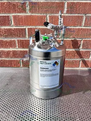 USED ALLOY PRODUCTS 12 LITER STAINLESS STEEL VESSEL 140 PSI W/ GAUGE + ACCESSORIES