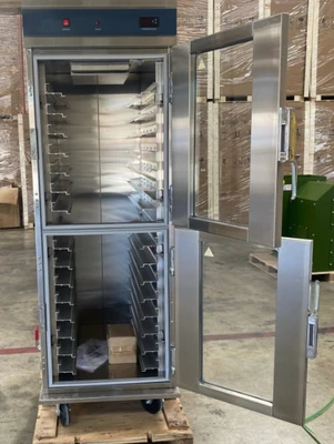 171-0083 Full Size Insulated Heated Holding/Proofing Cabinet