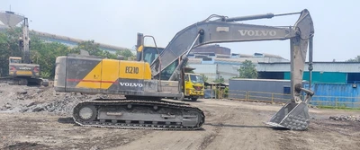 USED 2025 VOLVO EC210EB