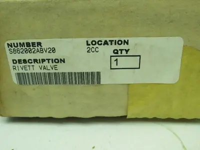 Dynex Rivett S8620-02-AB-V-20 Dual Flow Hydraulic Control Sandwich Valve
