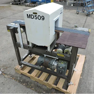 USED CONVEYORIZED PACKAGE METAL DETECTOR DSP2