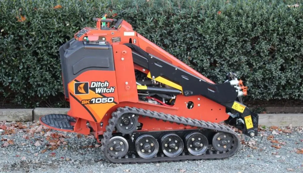 USED 2017 Ditch Witch SK1050
