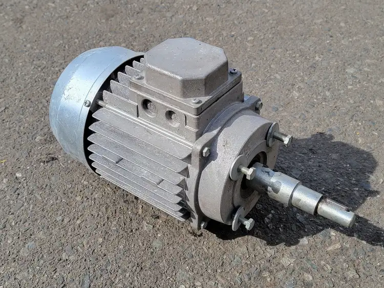 Used TB MOTOR TV 71B Motors (misc) British Columbia CA | Lenmark #247488