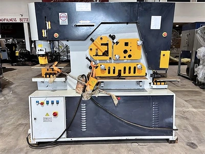 USED 2023 VERONA V2