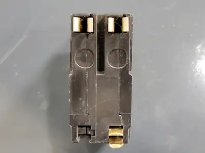 USED SQUARE D QO230