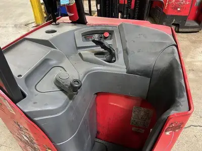 Used 2017 RAYMOND 425C50TT 3-Wheel Stand up Electric Counterbalance Forklifts Illinois US | Somerset Equipment Sales #1546283