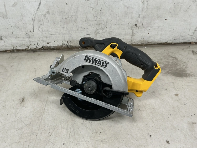 Used _UNKNOWN_ _UNKNOWN_ Woodworking Saws Michigan US | Miedema Asset Management Group #1406714