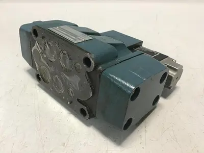 USED BOSCH 0 810 090 173