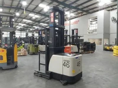 USED 2018 CROWN SP4050-30