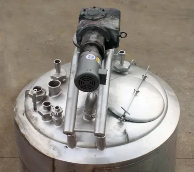 SPC7869  Kettle 300 gallon APV Crepaco processor kettle, agitator 1.5 hp side scrape, 75 psi jacket rating, Stainless Steel, internal baffles