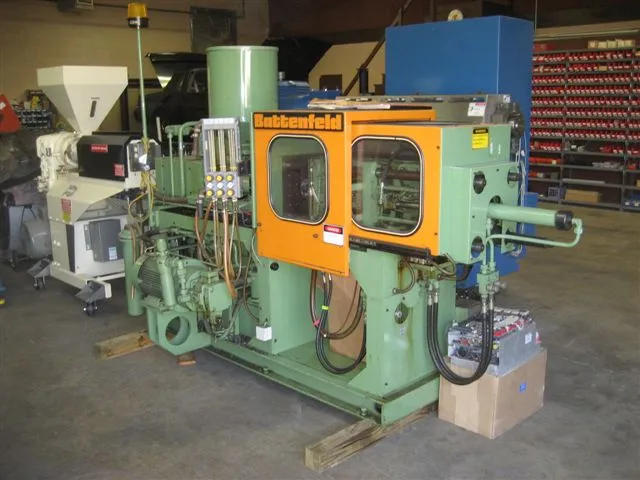 25 TON BATTENFELD 1.5 OZ. INJECTION MOLDER
