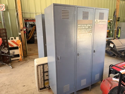 Used LYON LOT OF (2) SETS OF LOCKERS. General Storage Systems Michigan US | Miedema Asset Management Group #1396056