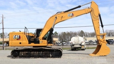 USED 2024 Caterpillar 330GC