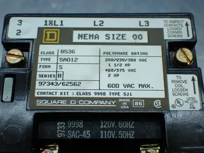 NEW SQUARE D 8536 SA012V02