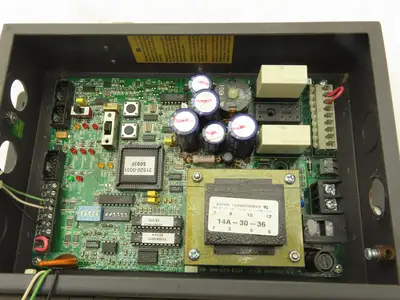 STI 70027-1002 Safety Light Curtain Controller W/Key 115VAC 50/60Hz 30VA