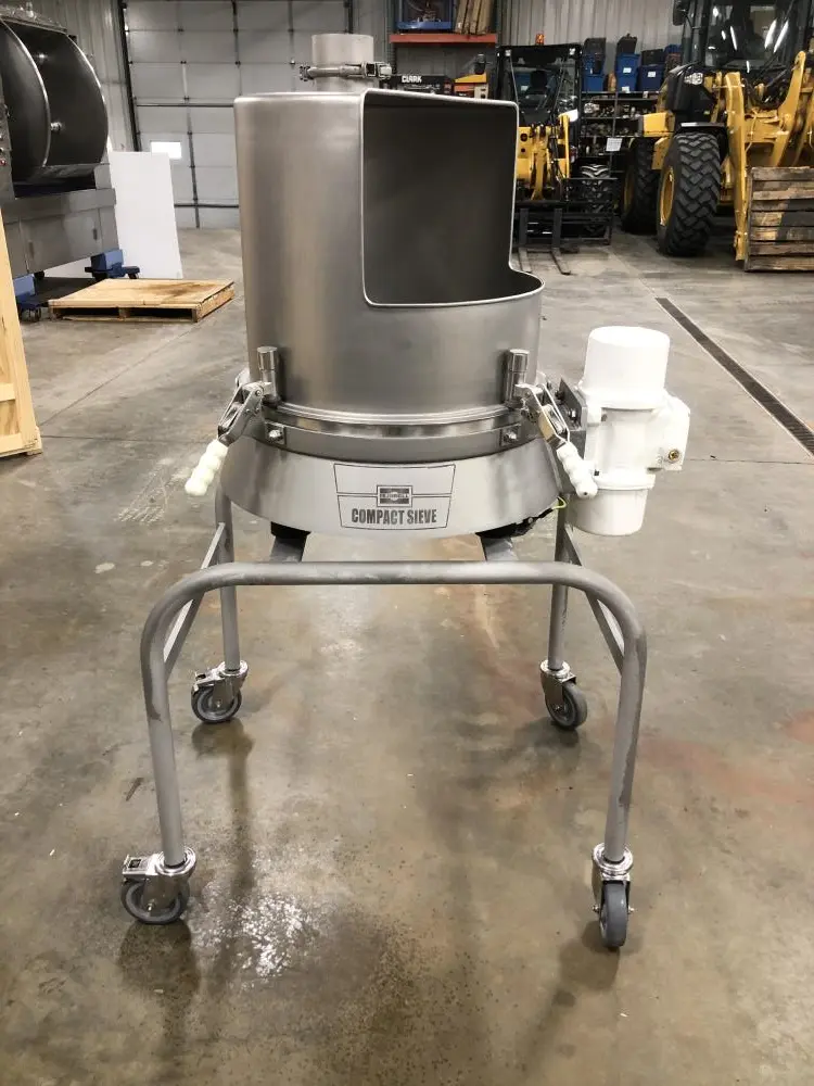 USED 2015 RUSSELL 17240