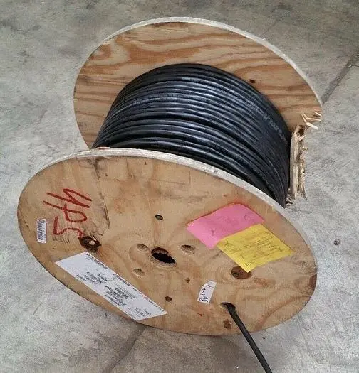 General 1UNH1 10 awg VNTC tray cable copper wire 500 ft roll 10/3 234260