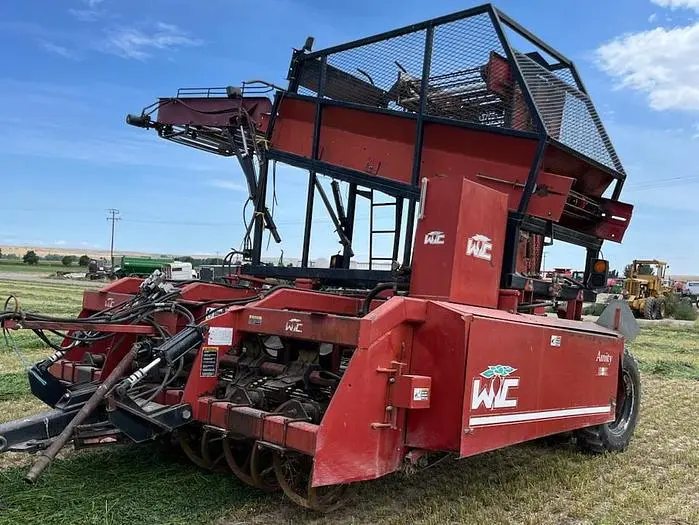 Used 1996 AMITY SM986 Combines Idaho US | Berry Machinery #910809