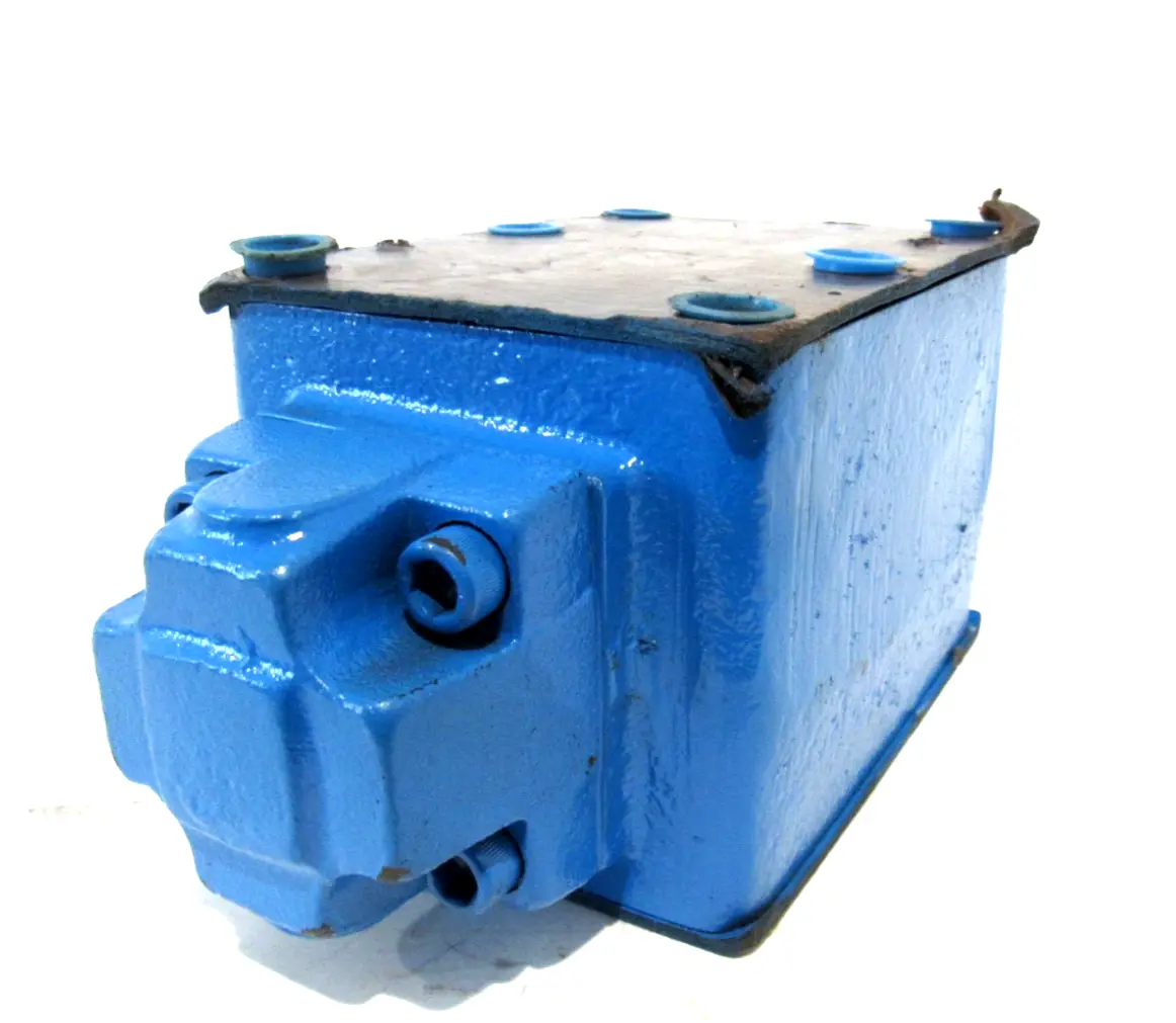 NEW VICKERS DGPC-06-A-51 INDUSTRIAL VALVE 575067 DGPC06A51