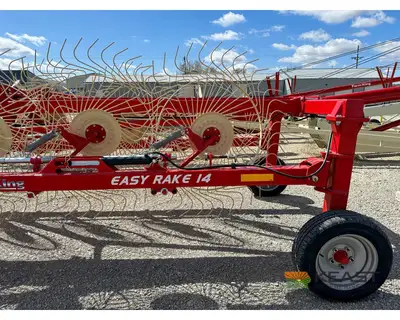 Used FARM KING TVR12 - 12 WHEEL Hay Rakes Iowa US | Keast Enterprises #1360463