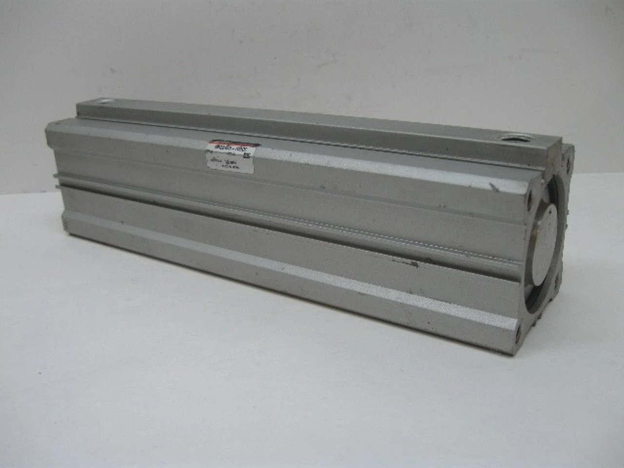 USED SMC CDQ2A50-200DC