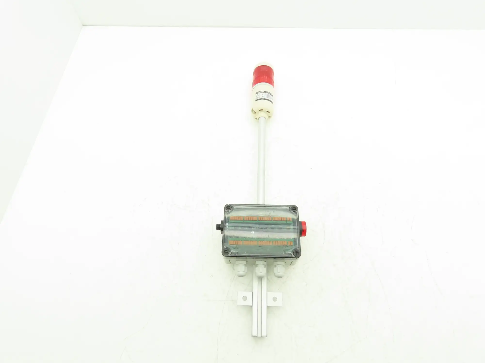 Gimatic 6755 Junction Box for Sensors 8 Inputs 24VDC with Signal Tower