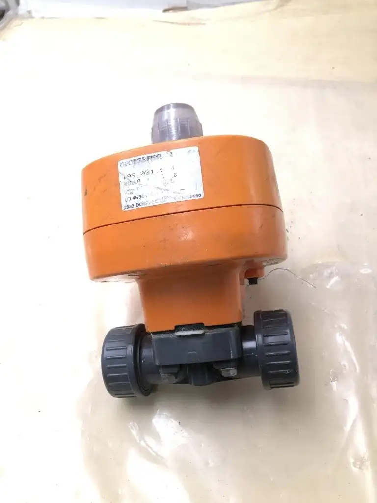 George Fischer 199.021.948 1-1/4″ PVC Air-Operated Diaphragm Valve