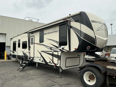 Used 2019 HEARTLAND BIG COUNTRY 3806RKD Campers, Caravans, Motorhomes Michigan US | Miedema Asset Management Group #1334395