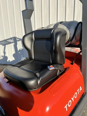 USED 1999 TOYOTA 42-6FGCU25