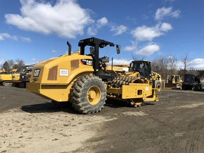 Used 2013 CATERPILLAR CP56B Single Drum Rollers New York US | Abele Tractor #1343185