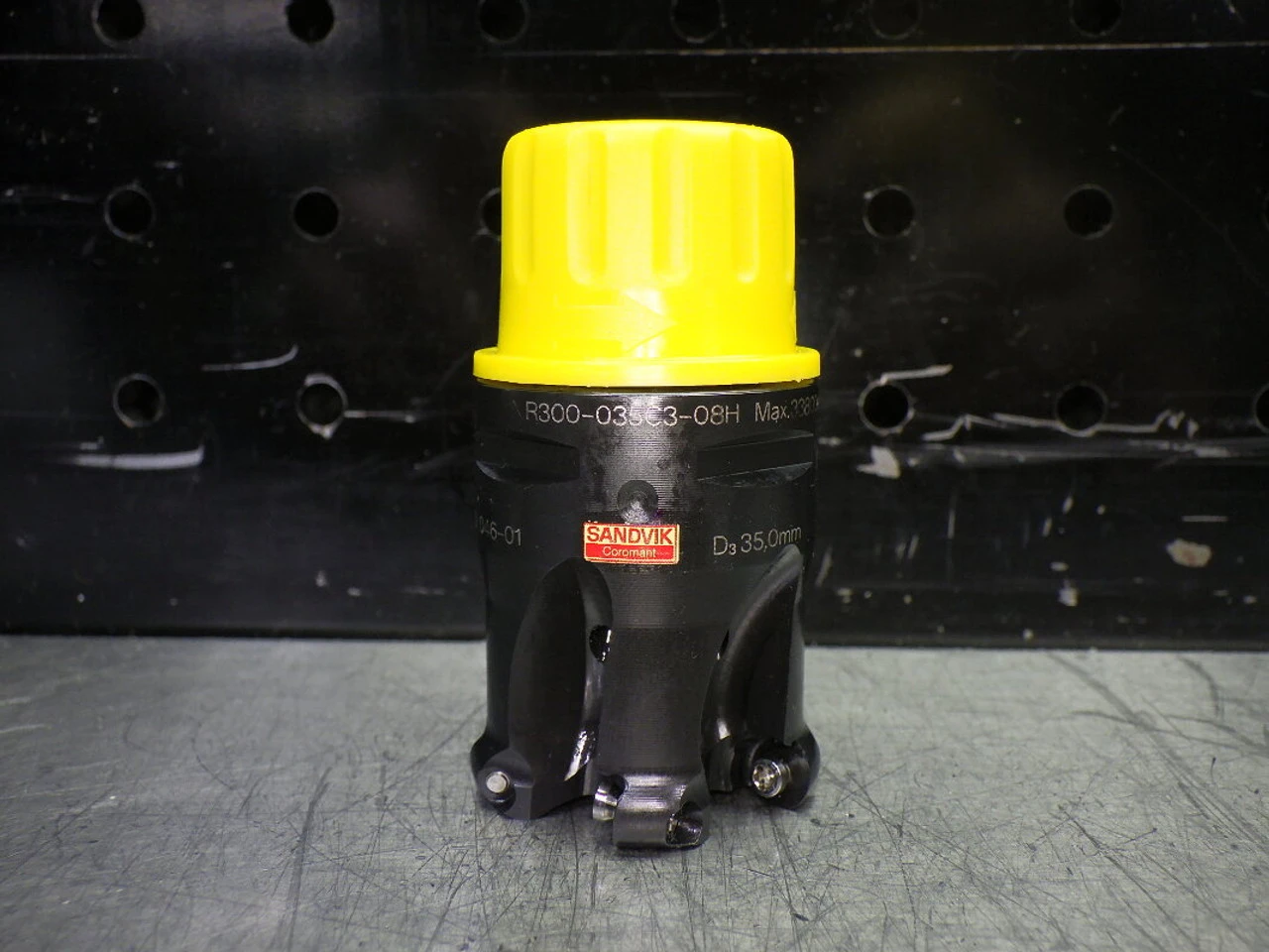 Sandvik Capto C3 27-35mm Coolant Thru Facemill 40mm Pro R300-035C3-08H (LOC1833A)