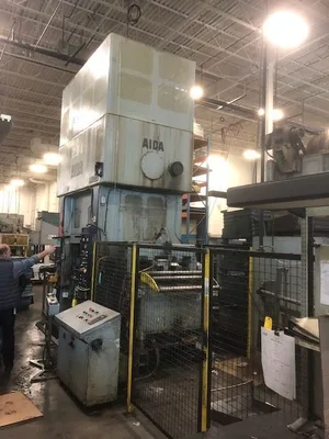 AIDA, TWO POINT, STRAIGHT SIDE, LINK MOTION PRESS 220 Ton capacity, MODEL PMX-L2-200