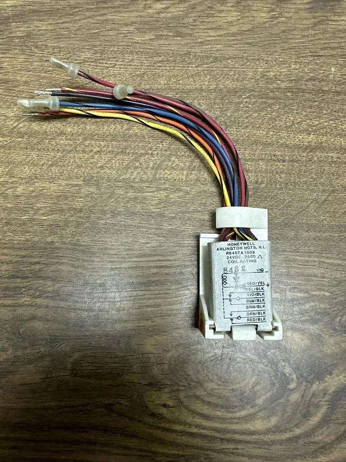 New | in-Stock HONEYWELL R8407A1009 Miscellaneous Equipment (Electrical & Power) | Surplus Asset Holdings #1203790
