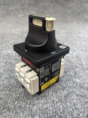 Used EATON MOLELLER IEC/EN 60947-3 VDE 0660 Disconnects California US | Davliegogo LLC #1707649