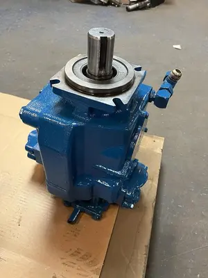 Used VICKERS PVH131C-RAF-16S-10-CM7-31 Pumps | Surplus Asset Holdings #1206255