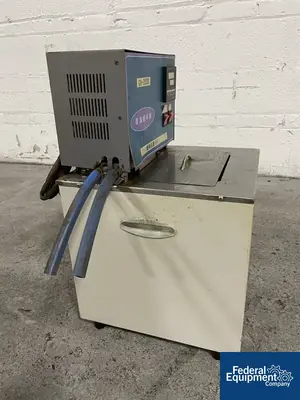 USED BOTH Instrument & Industrial Equipment (Shanghai) BOTH GX-2020 Circulation Bath, Bench Top