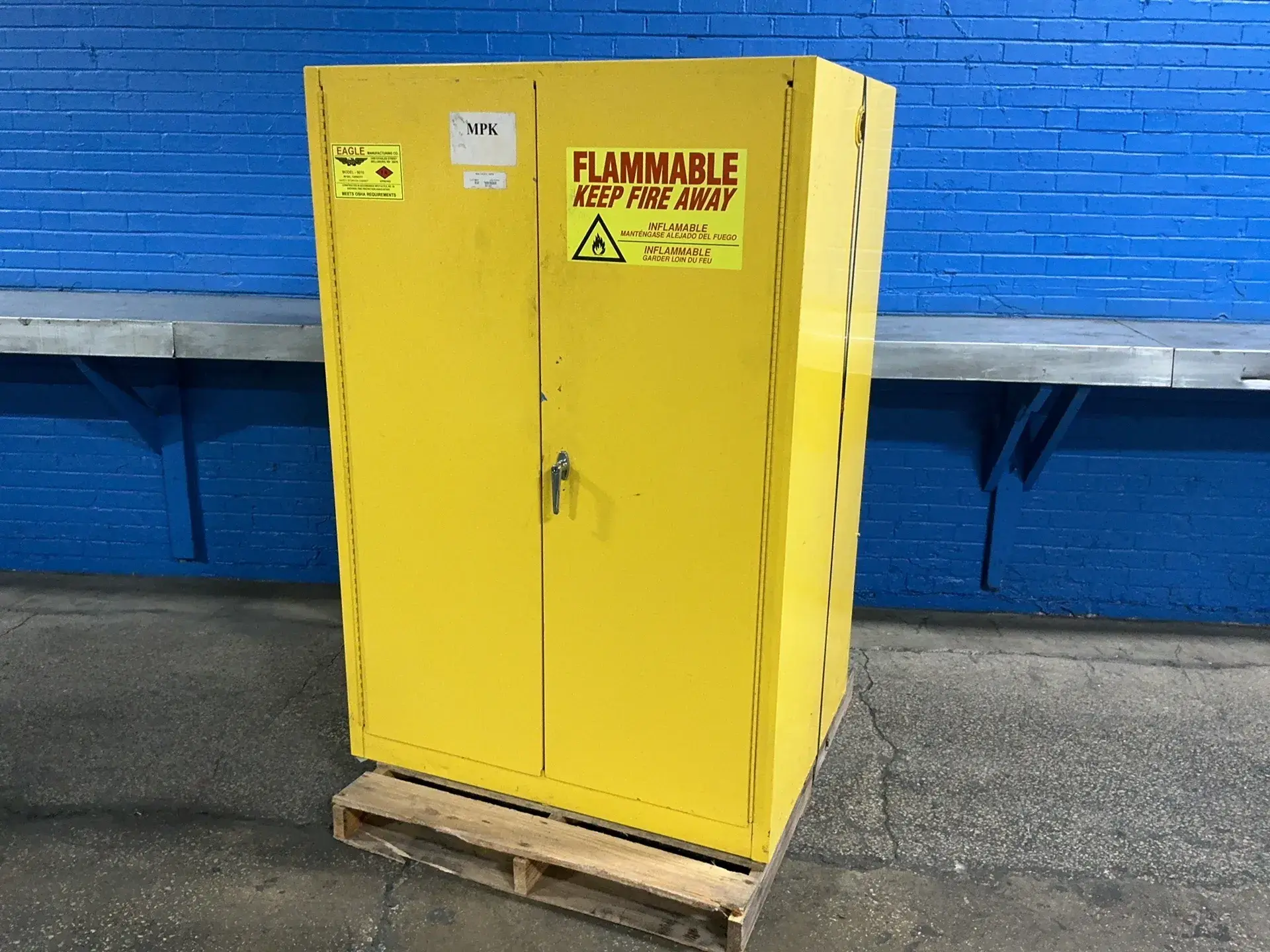 Used EAGLE MANUFACTURING 9010 Cabinets Ohio US | HGR 24 #1446197