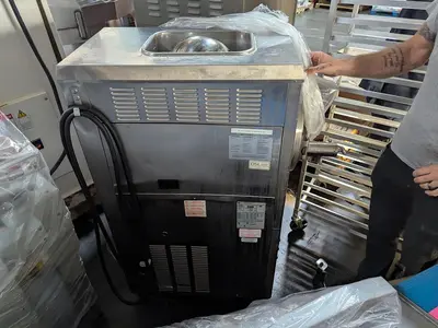 Used TAYLOR COMPANY 220-33 Ice Cream Equipment British Columbia CA | Steep Hill Equipment Solutions #1364754