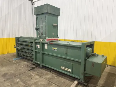 30" X 42" BALEMASTER MODEL #360A CLOSED DOOR HORIZONTAL HYDRAULIC BALER: YOBRO #25089