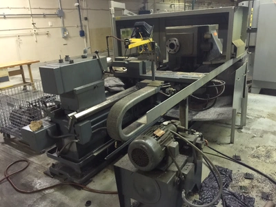 USED 1984 AMERICAN 3220S