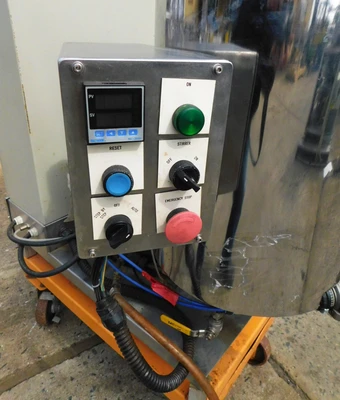 USED HOT POUR FILLER HOT POUR TANK FILLER