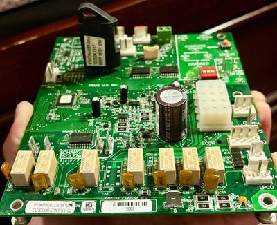 USED TRANE Control board Lot