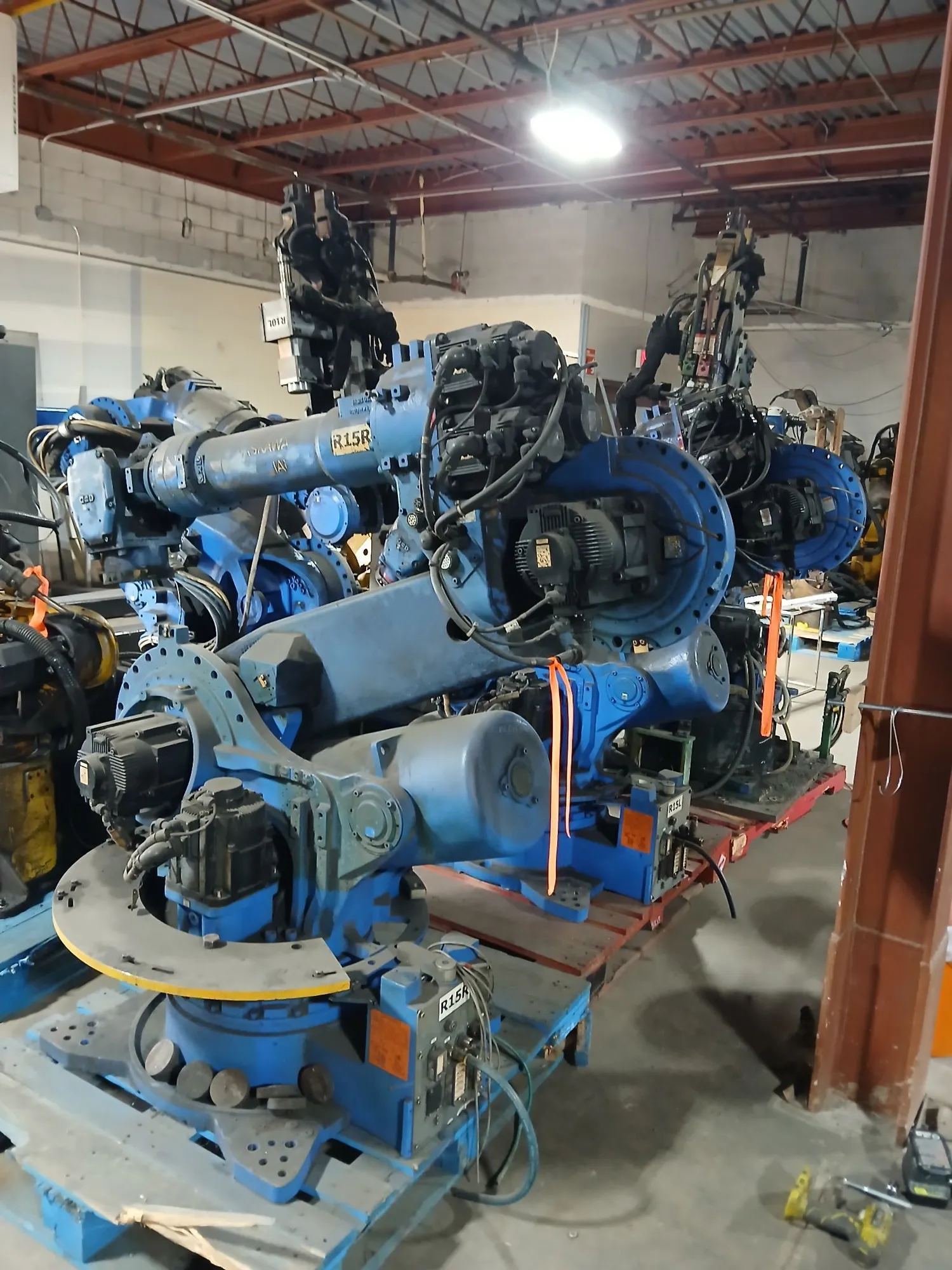 USED 2011 YASKAWA MOTOMAN ES165
